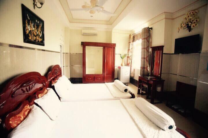 Tan Hoa & Massage 2*