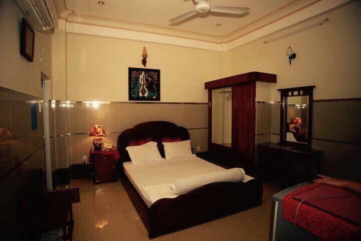 Tan Hoa & Massage Hotel Ho Chi Minh City